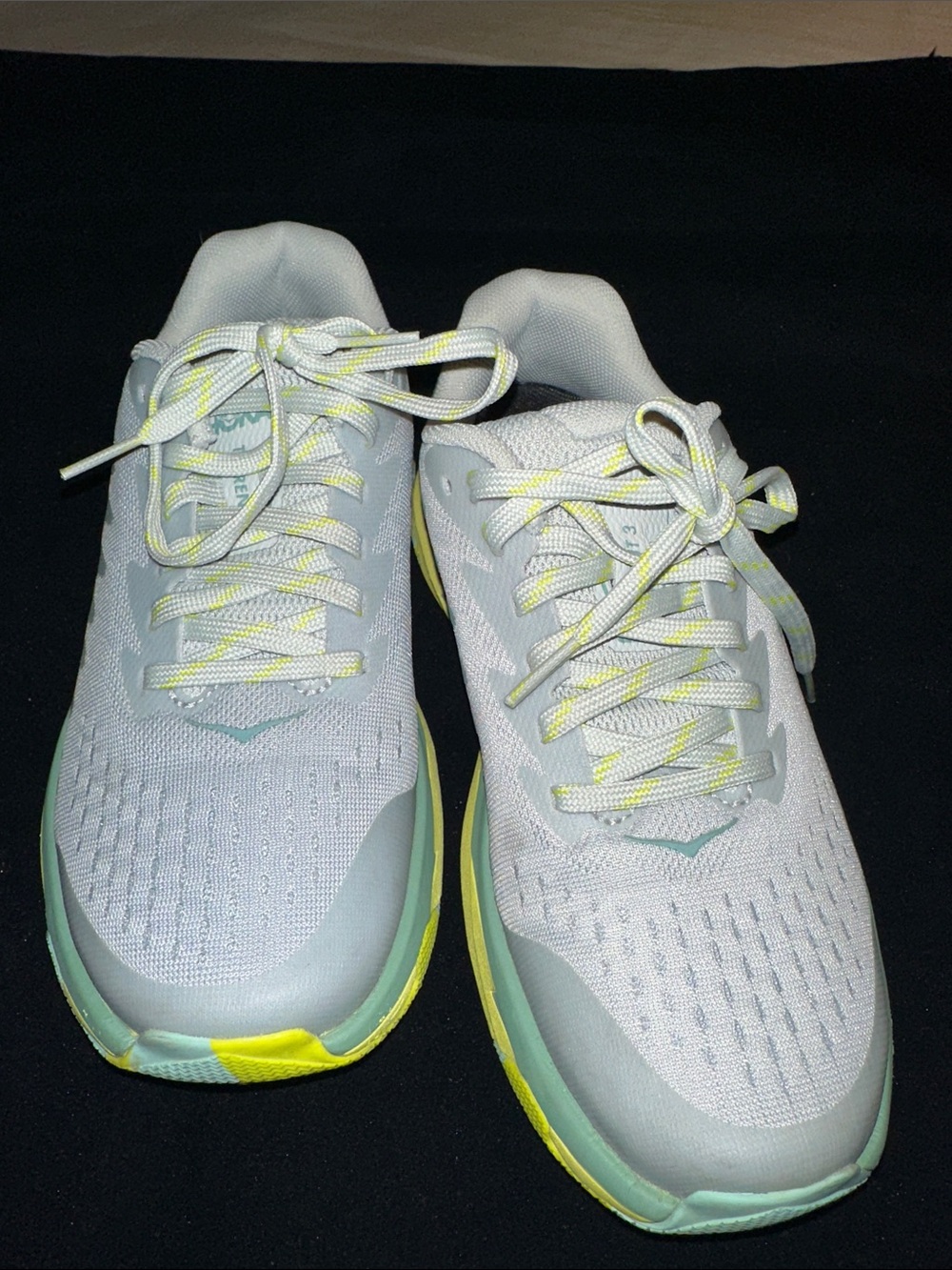 Hoka One Torrent 3 Gray Green Trail Running Shoes Women's Sz 6B worn once